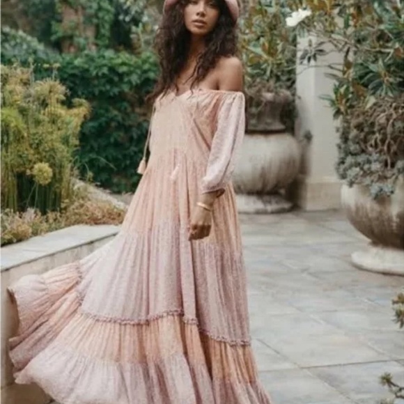 Spell & The Gypsy - Rae Gown Peach - Picture 16 of 16